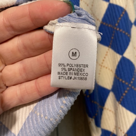 Fashion nova a day at the race | tan & blue checkered triangle crop button up| M - Picture 8 of 13